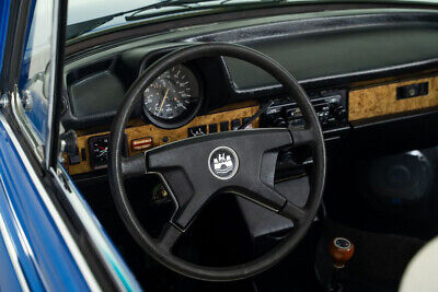 Volkswagen-Super-Beetle-Cabriolet-1978-18