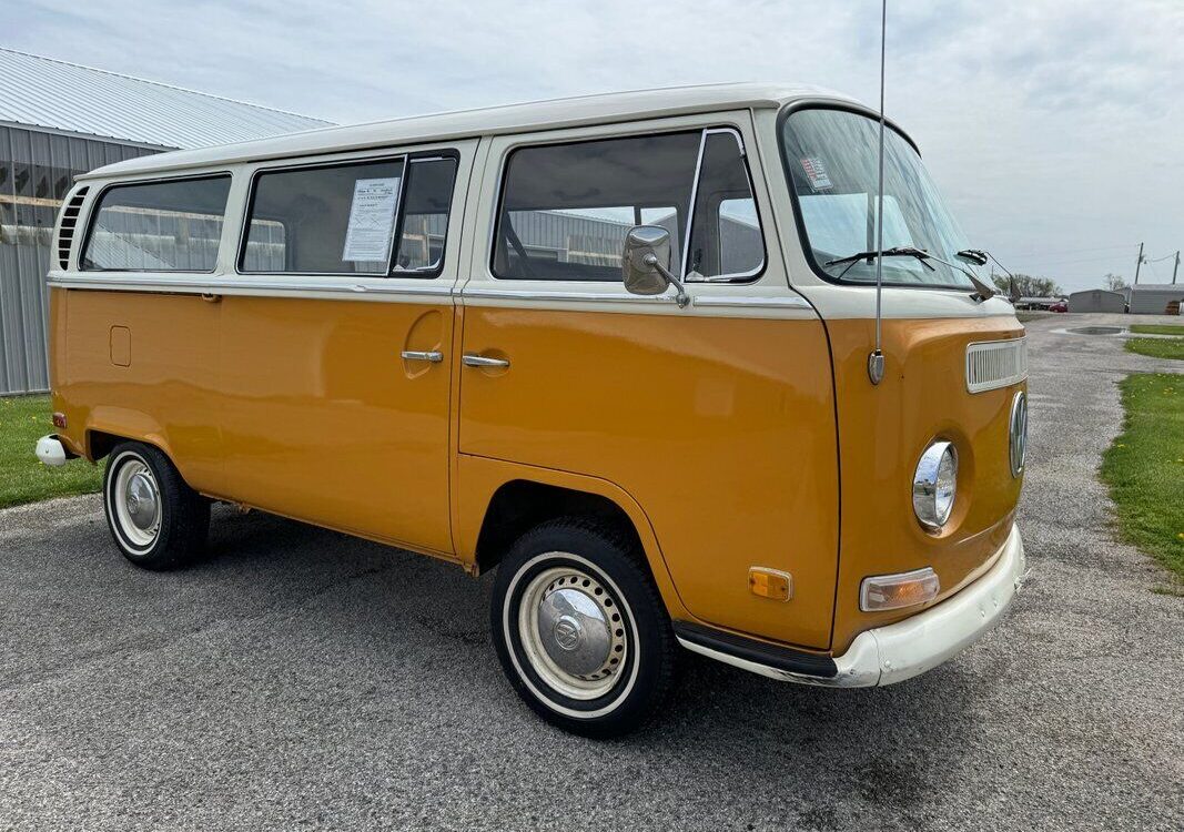 Volkswagen-Transporter-1971-6