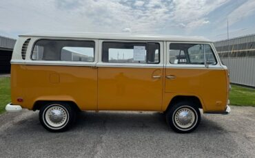 Volkswagen-Transporter-1971-7