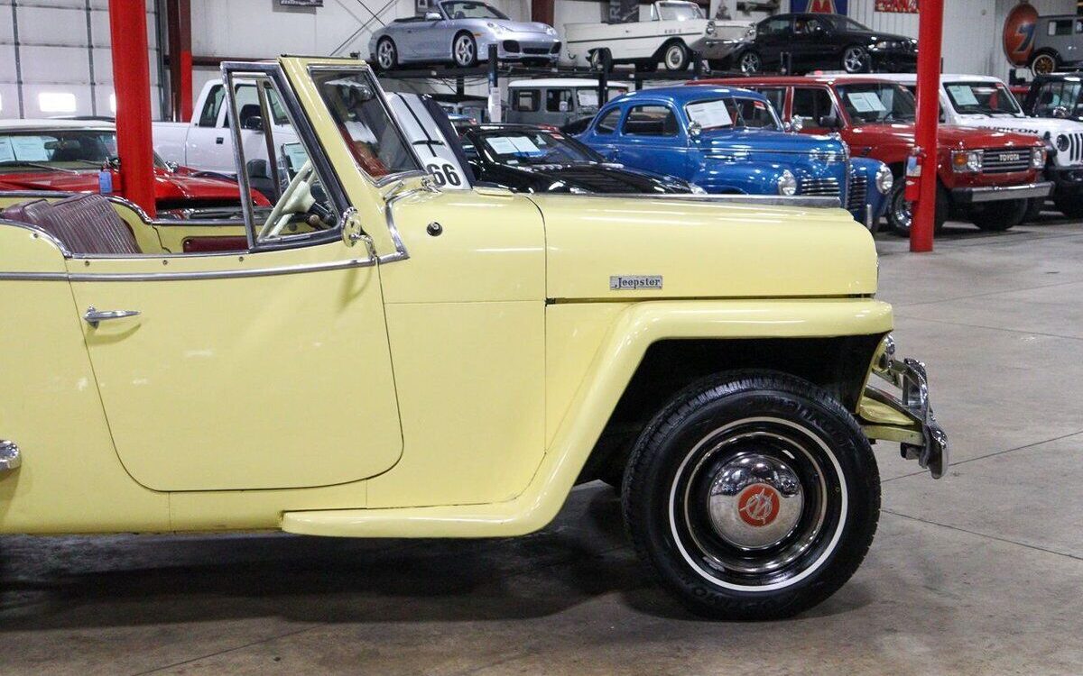 Willys-Jeepster-Cabriolet-1948-9