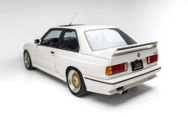 BMW-M3-Coupe-1991-4