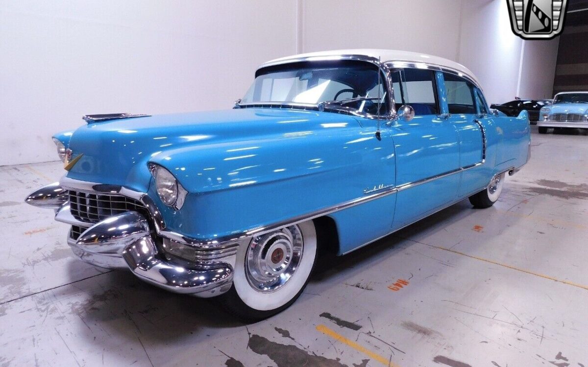 Cadillac-Sixty-Special-1955-2