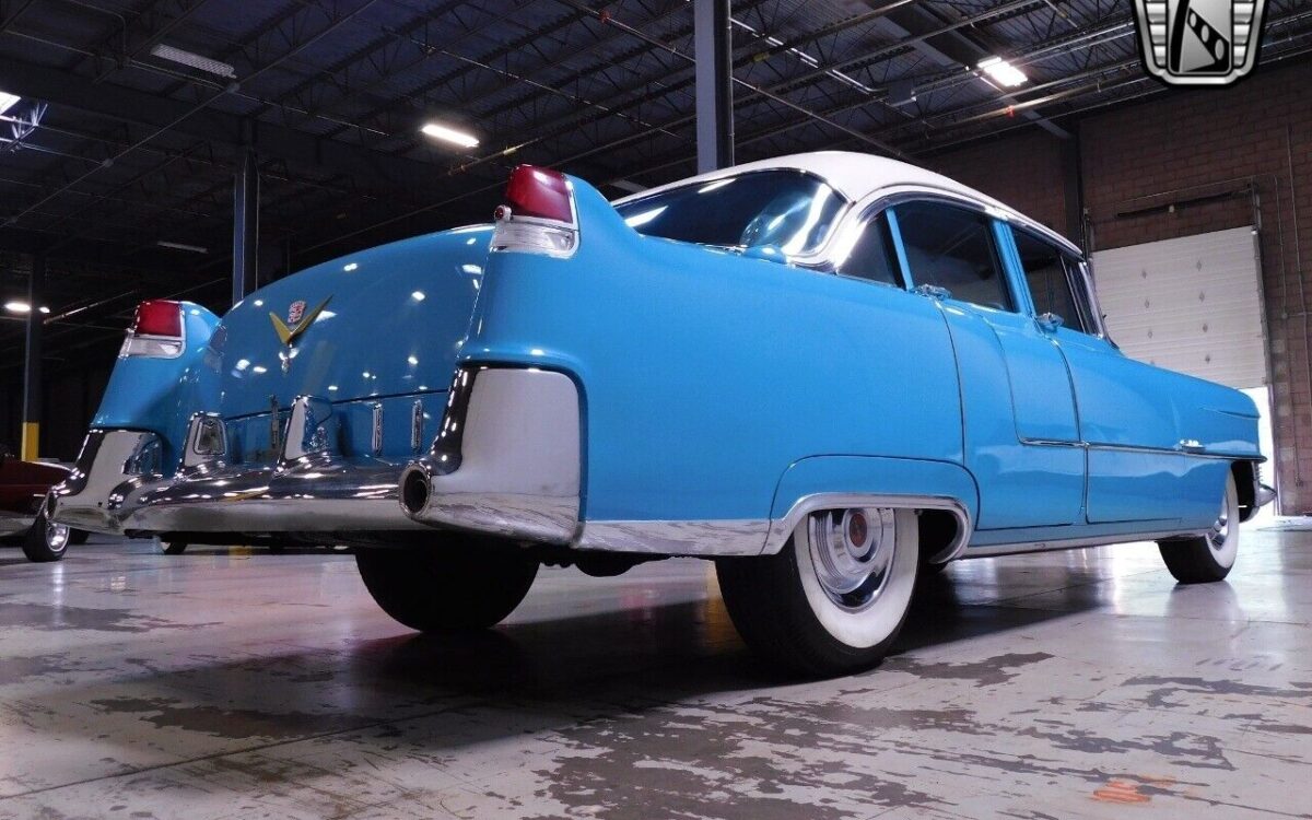 Cadillac-Sixty-Special-1955-9