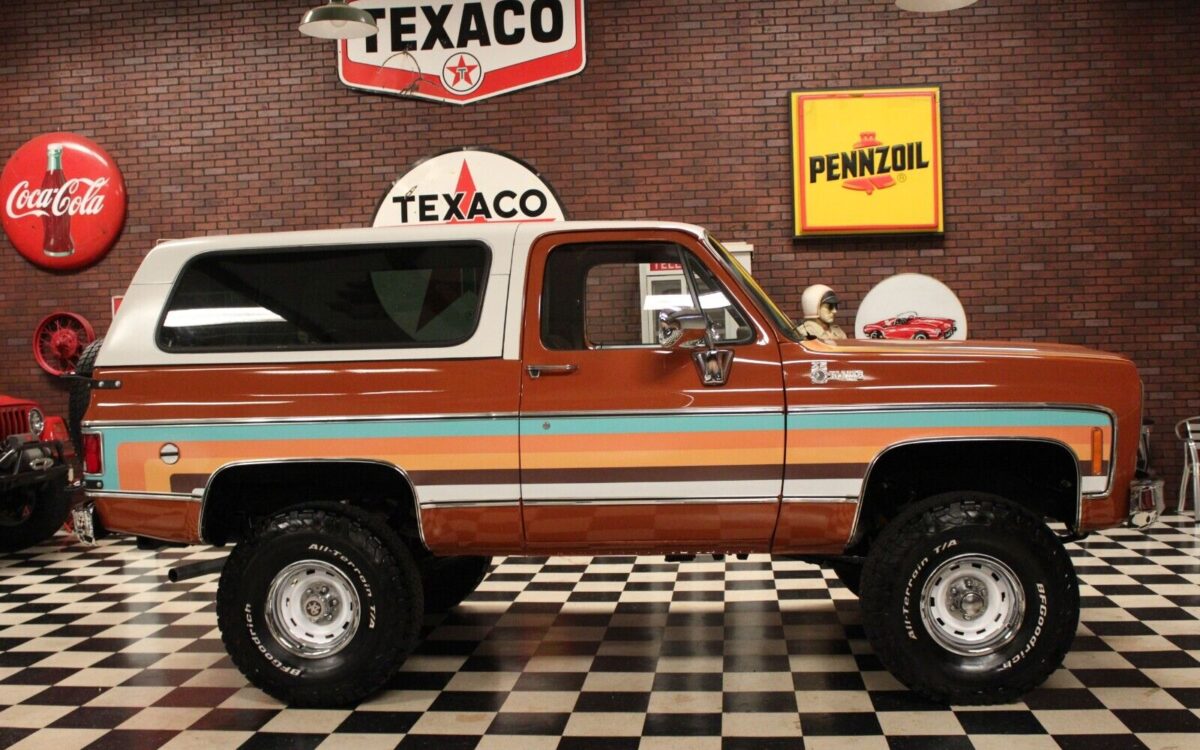 Chevrolet-Blazer-SUV-1976-14