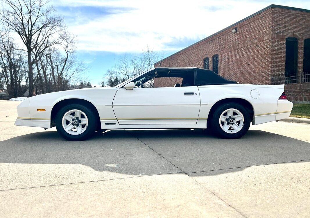 Chevrolet-Camaro-Cabriolet-1989-9