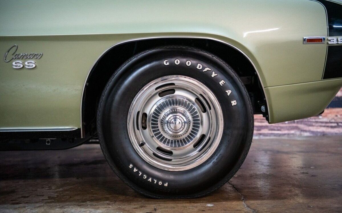 Chevrolet-Camaro-Coupe-1969-25