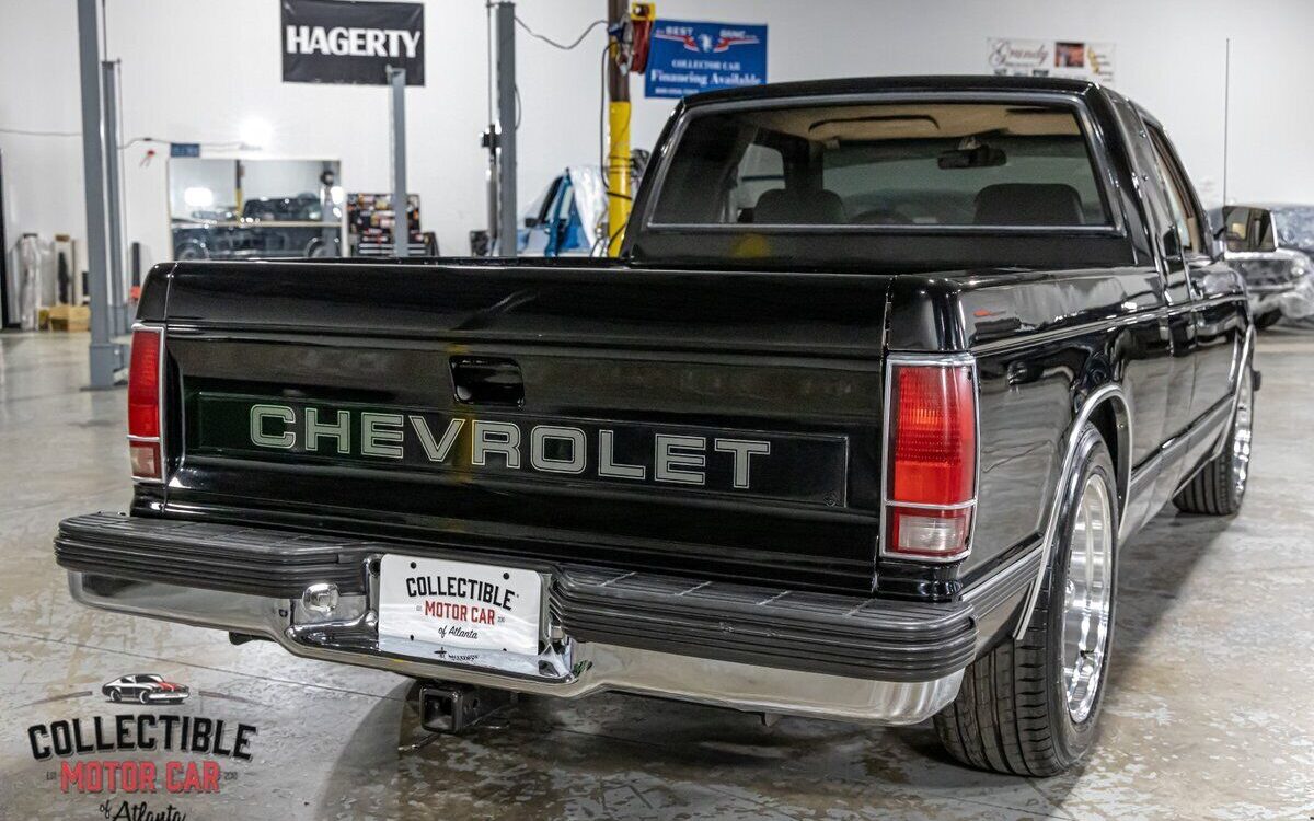 Chevrolet-S-10-Pickup-1992-11