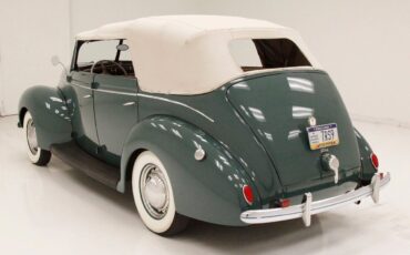 Ford-Deluxe-Cabriolet-1939-2