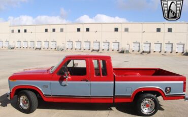 Ford-F-150-1984-3
