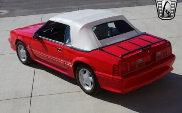 Ford-Mustang-1993-6