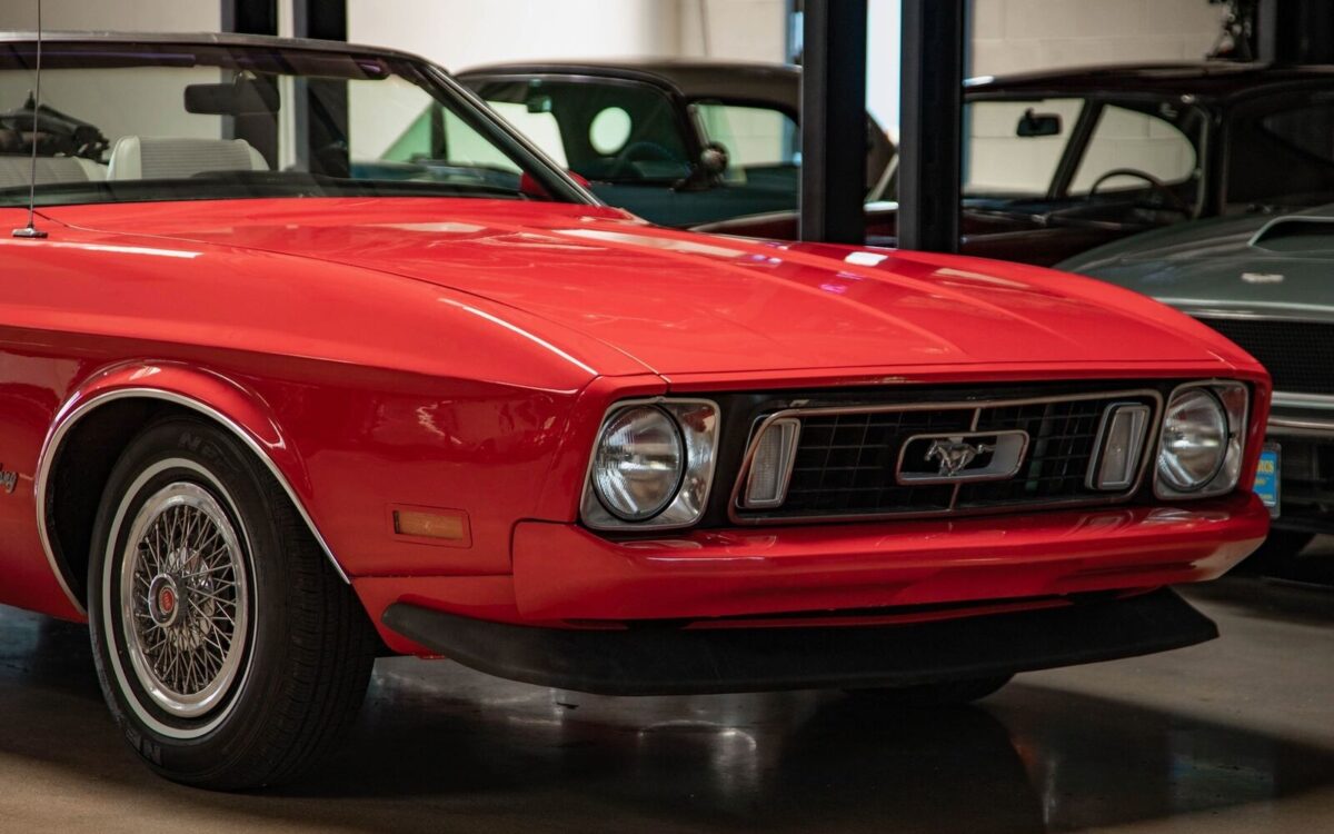 Ford-Mustang-302-V8-Convertible-1973-16