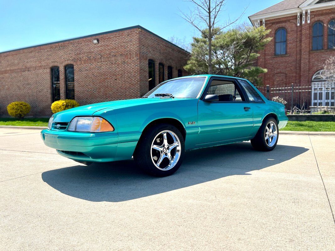 Ford Mustang Coupe 1992 à vendre