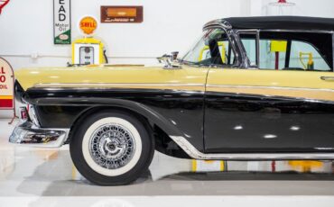 Ford-Sunliner-1957-3