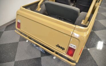 Jeep-Jeepster-Commando-1970-25