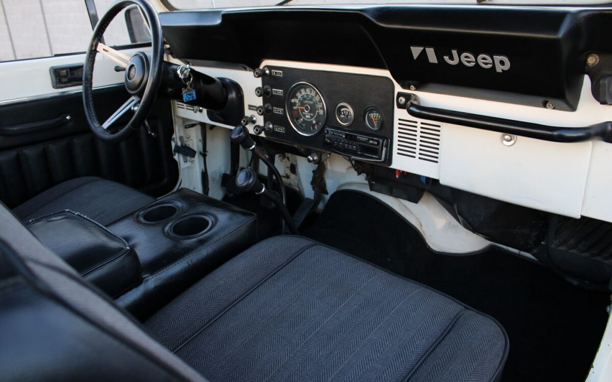 Jeep-Scrambler-SUV-1981-33