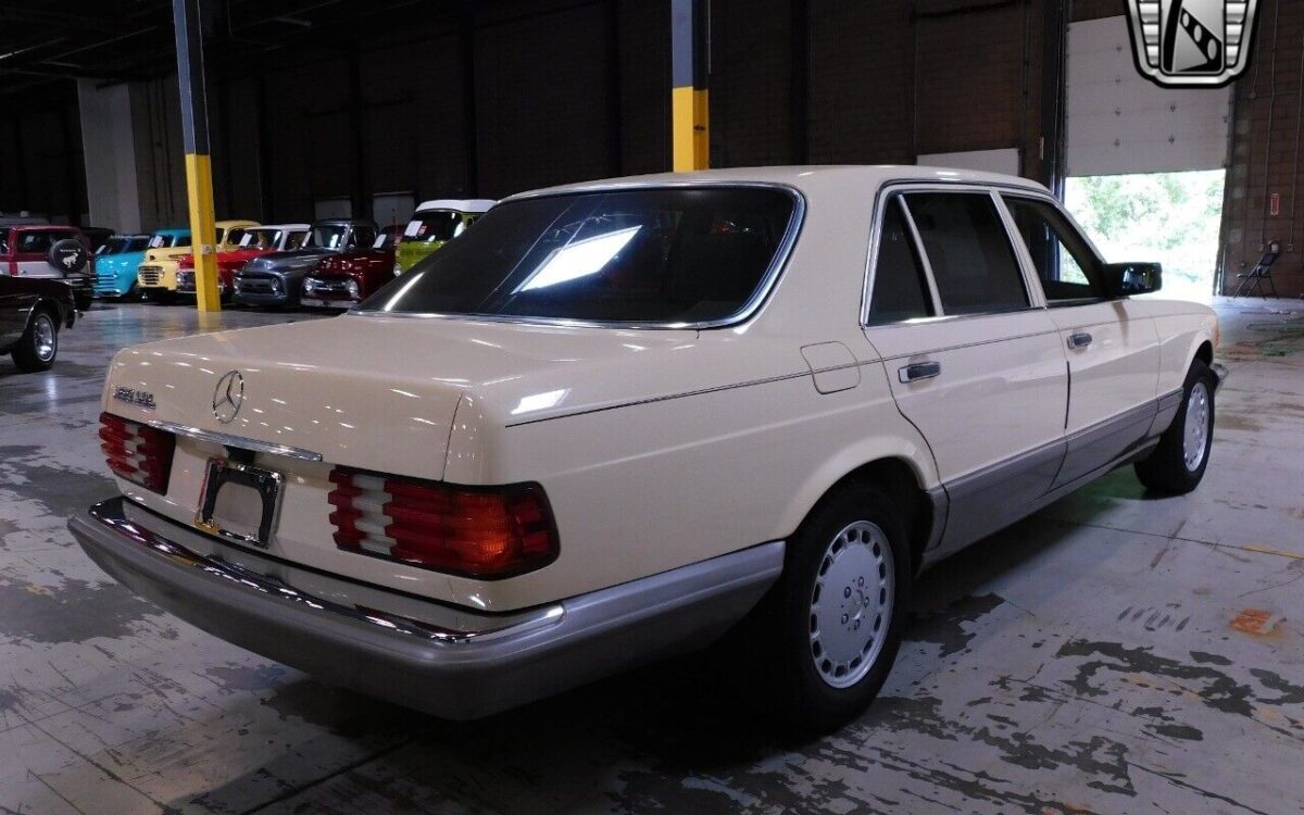Mercedes-Benz-300SDL-1987-4