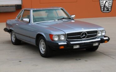 Mercedes-Benz-SL-Class-1984-7