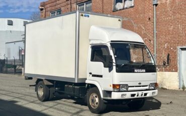 Nissan-Atlas-200-1994-25