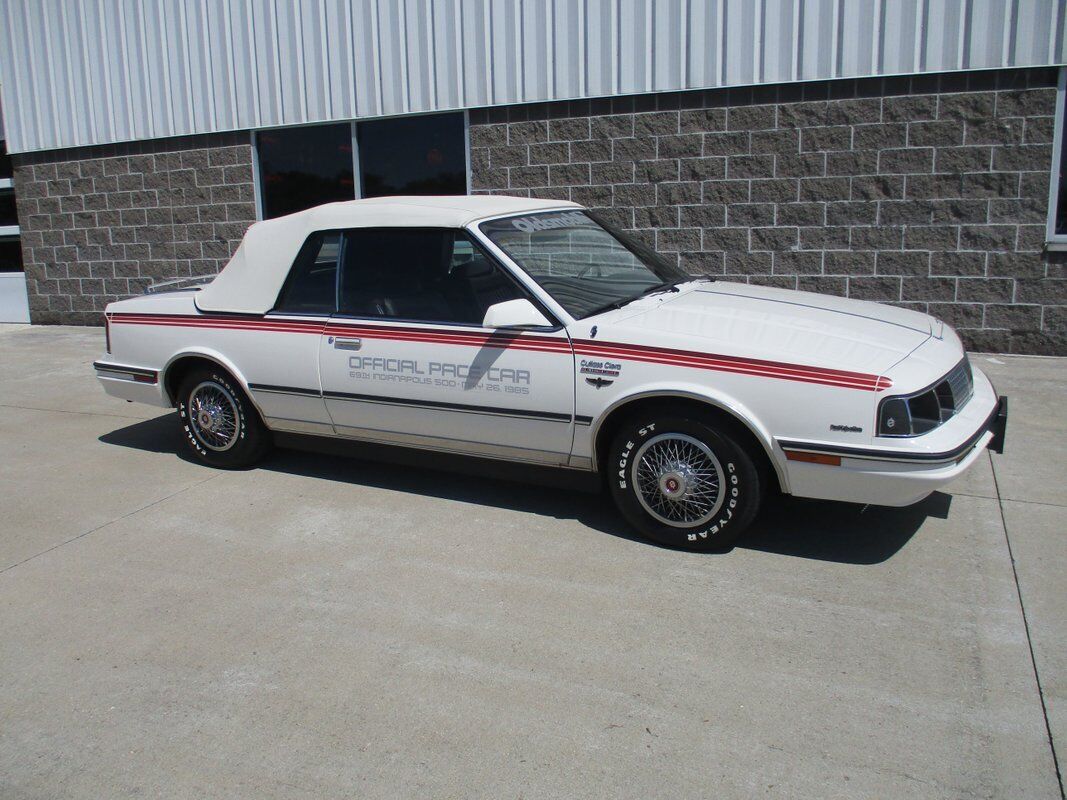 Oldsmobile Cutlass Ciera Indy 500 Festival Parade Car  1985 à vendre