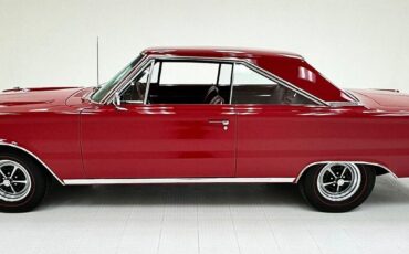 Plymouth-GTX-1967-1