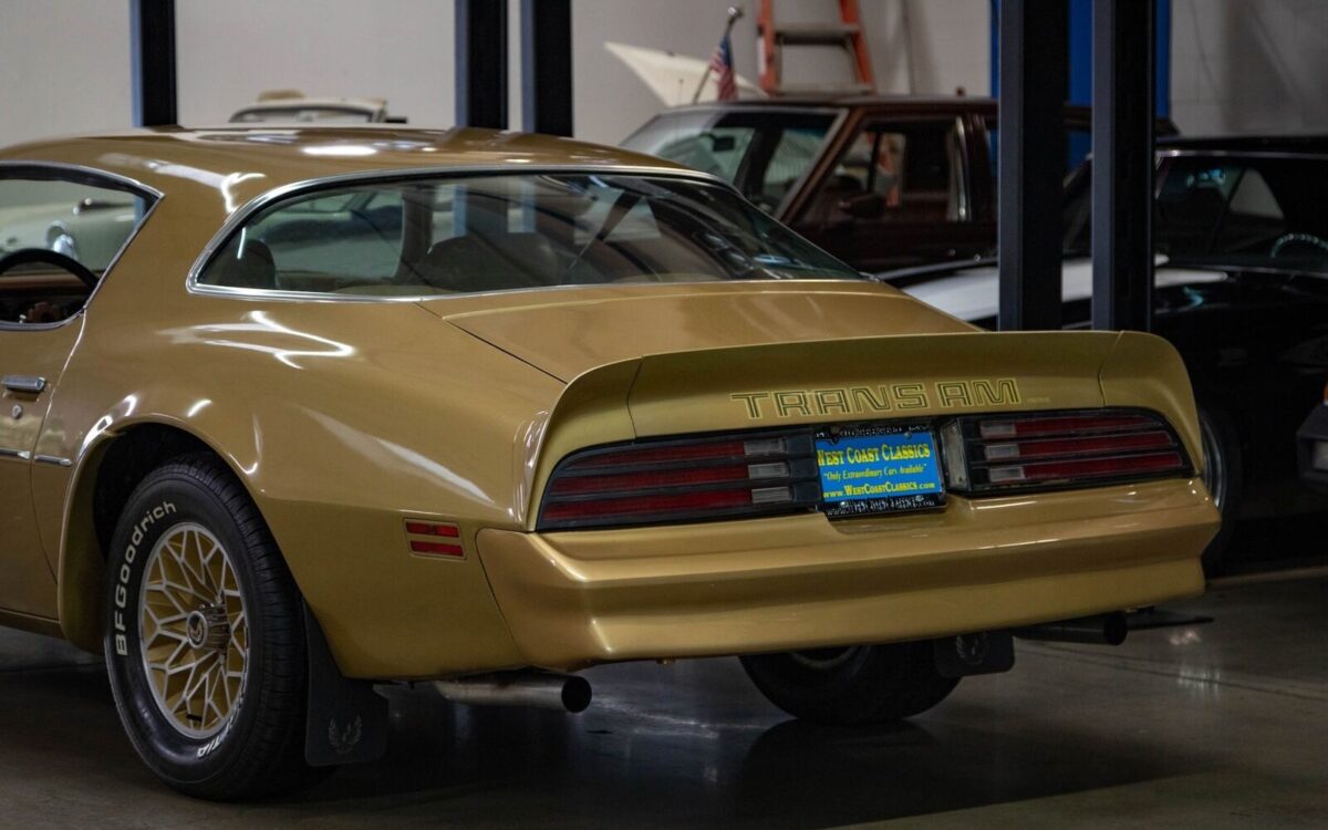 Pontiac-Firebird-Trans-Am-4-spd-400-6.6L-V8-Coupe-1978-20