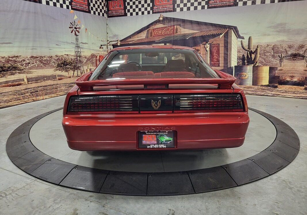 Pontiac-Firebird-Trans-Am-GTA-Coupe-1987-3