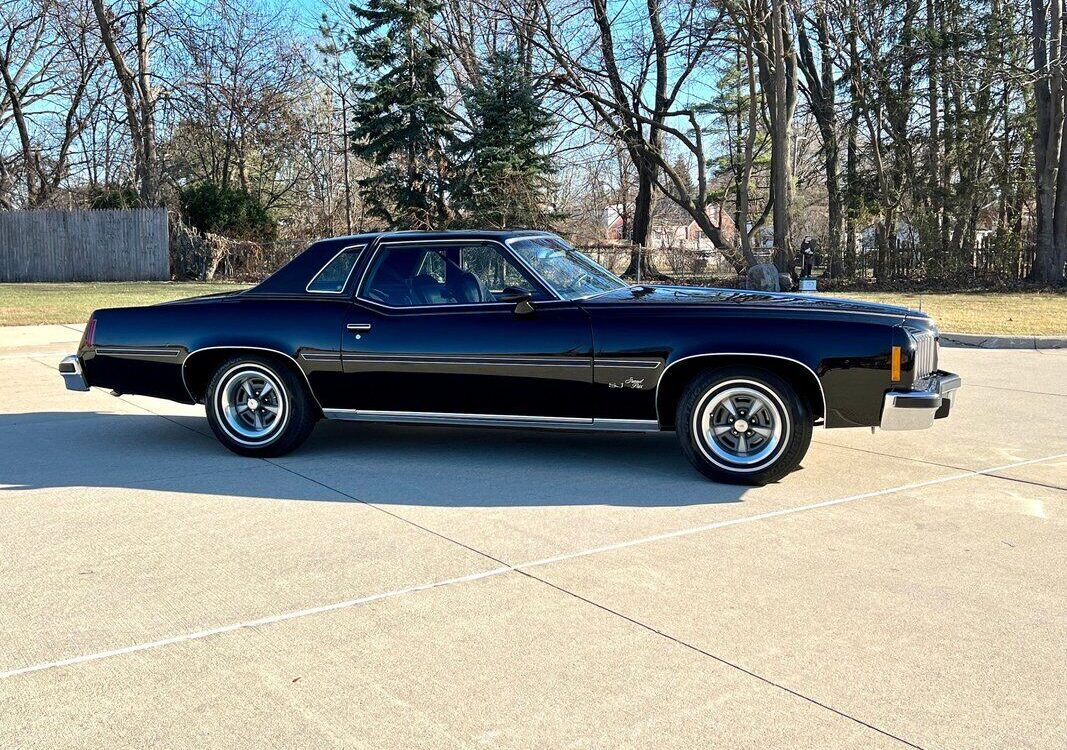 Pontiac-Grand-Prix-SJ-Coupe-1977-4