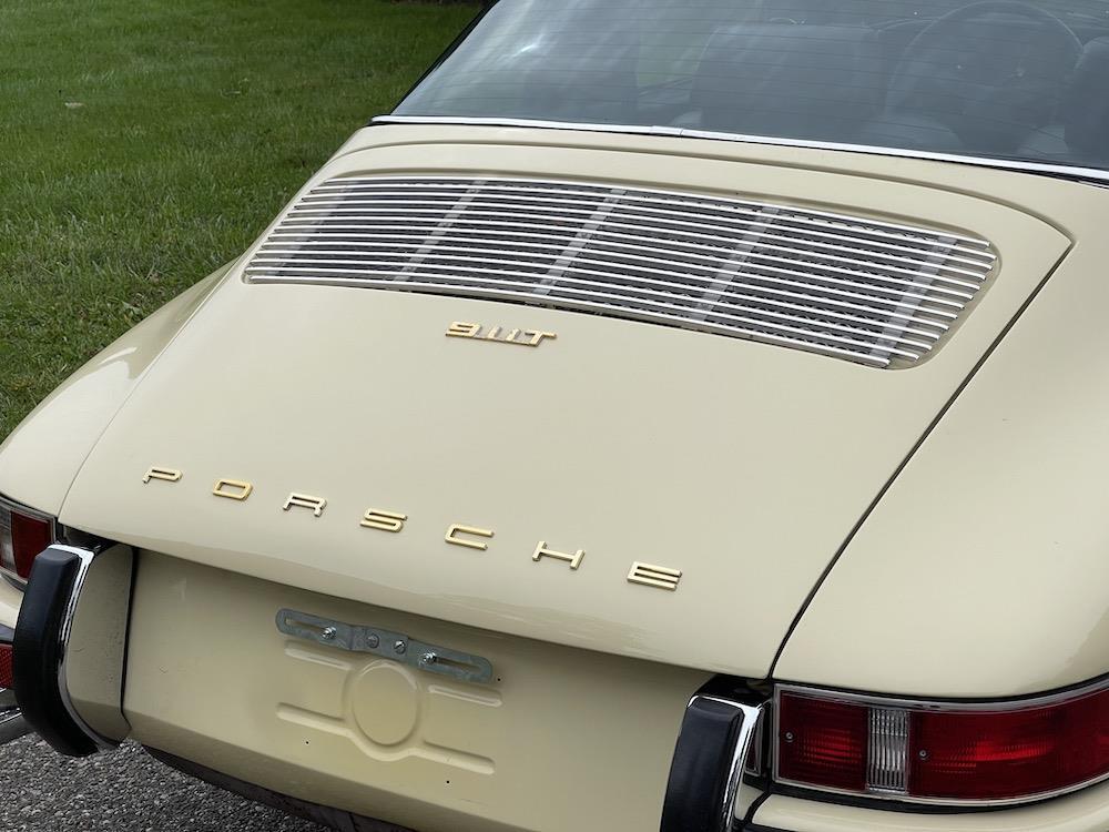 Porsche-911T-Targa-1971-28