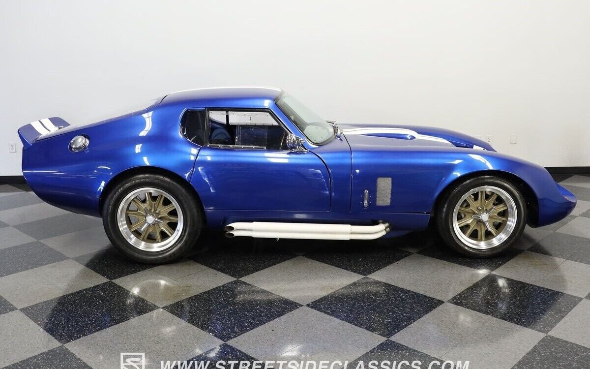 Shelby-Daytona-Coupe-1965-12