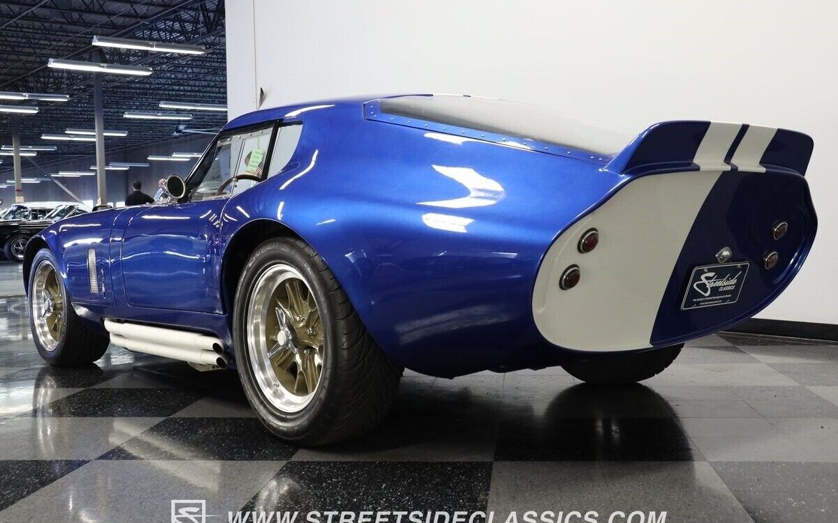 Shelby-Daytona-Coupe-1965-23