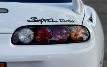 Toyota-Supra-1994-11