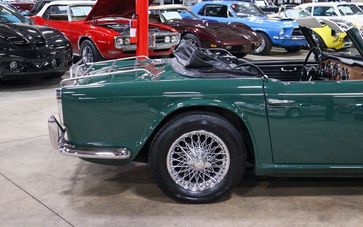 Triumph-TR4A-Cabriolet-1965-7