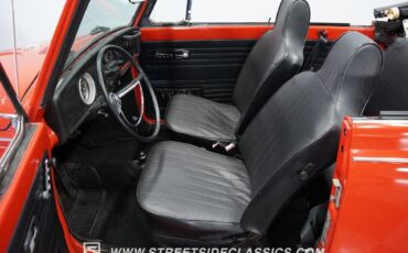 Volkswagen-Beetle-Classic-1970-4