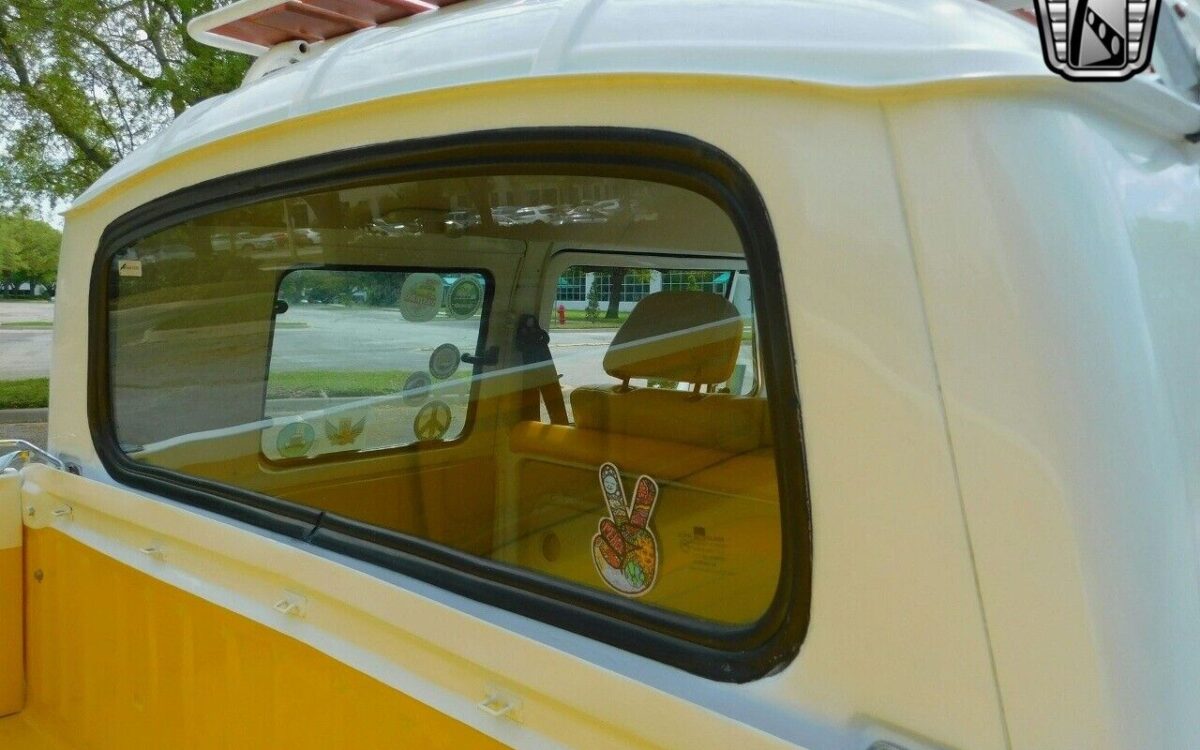 Volkswagen-BusVanagon-1968-11