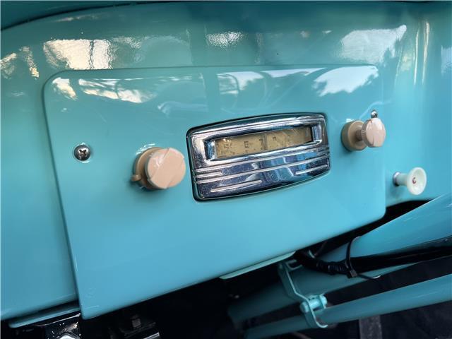 Willys-Overland-Cabriolet-1949-38