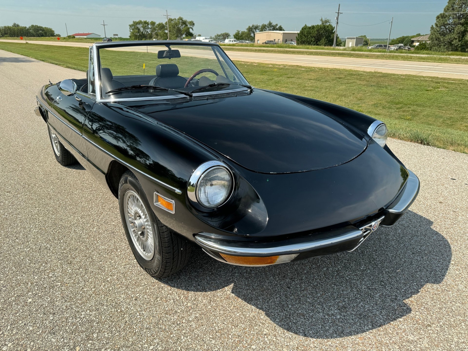 Alfa-Romeo-Spider-1976-2
