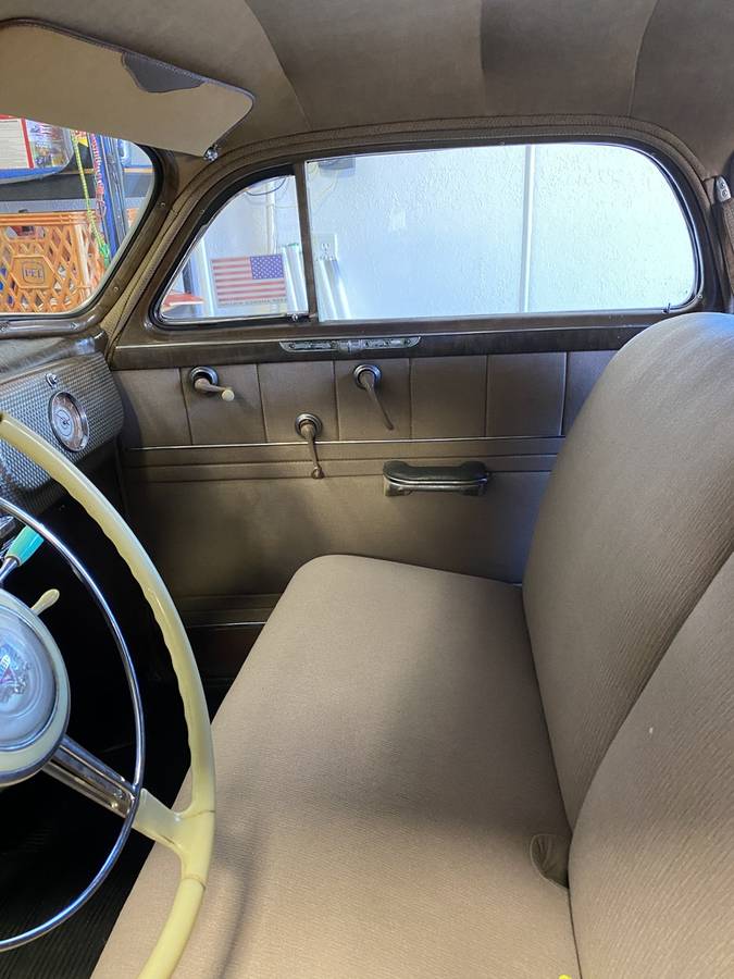Buick-Special-48s-1942-blue-104607-12