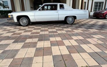 Cadillac-Deville-1979-white-96560