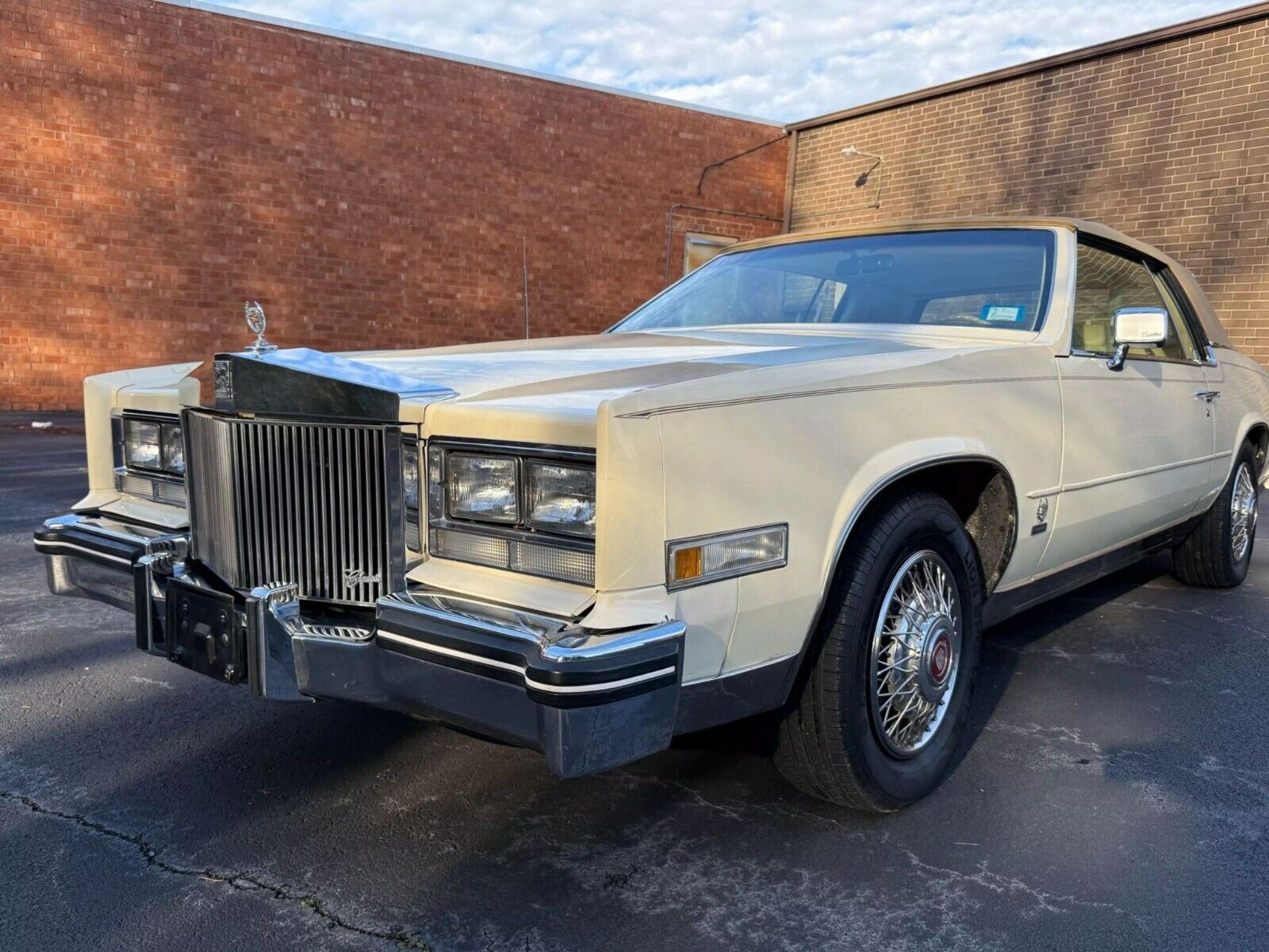 Cadillac-Eldorado-1984-1