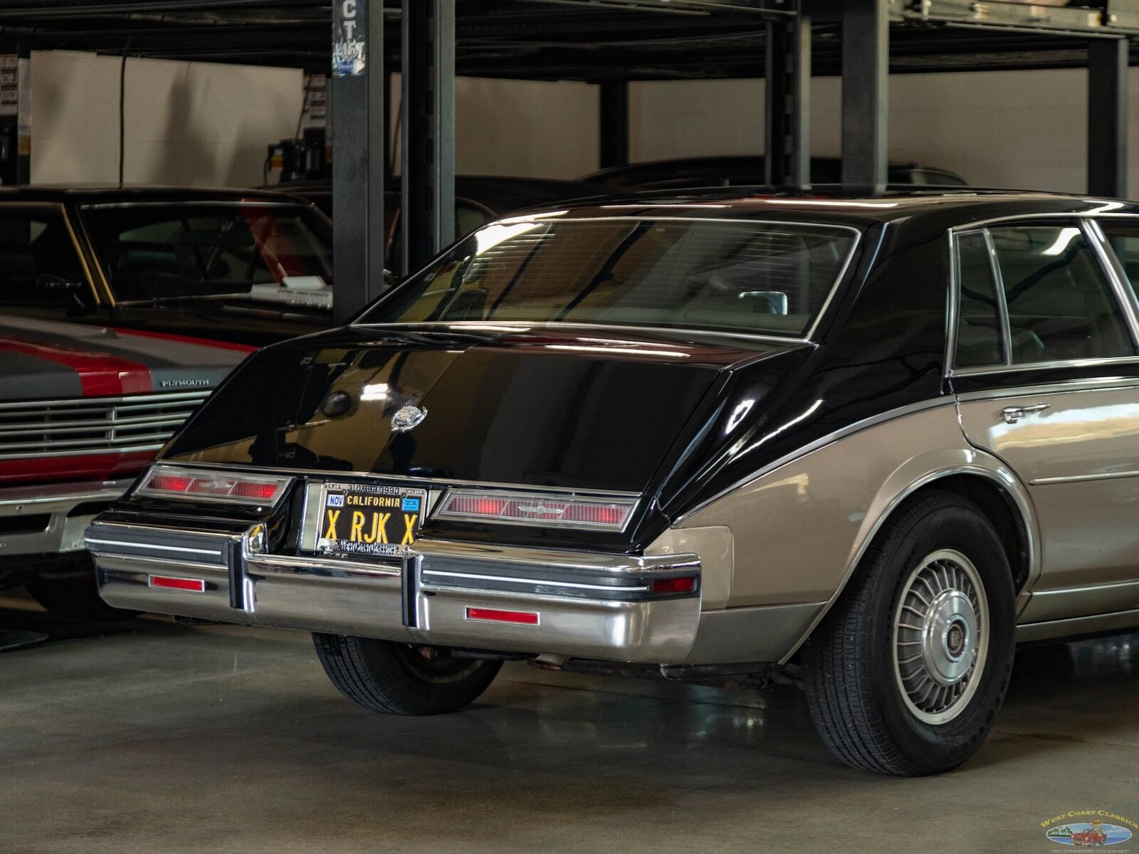 Cadillac-Seville-1985-24