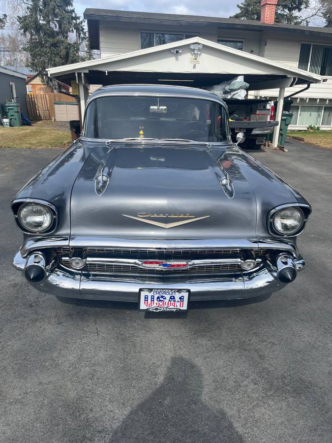 Chevrolet-Belair-1957-grey-2414-1
