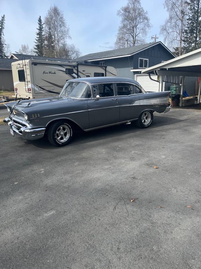 Chevrolet-Belair-1957-grey-2414-2
