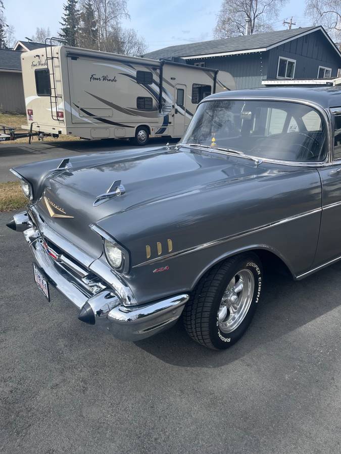 Chevrolet-Belair-1957-grey-2414-3