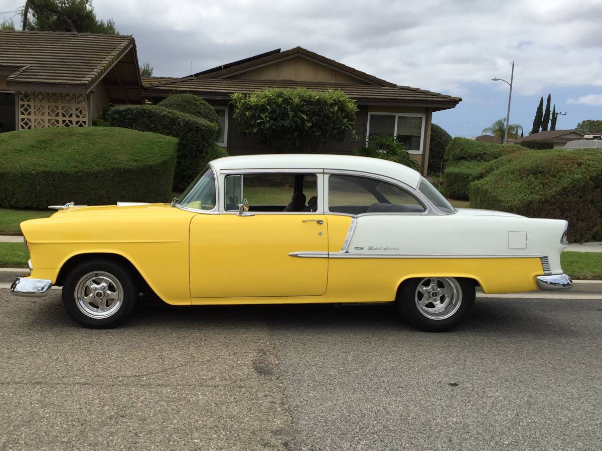 Chevrolet-Belair-post-1955-yellow-17846