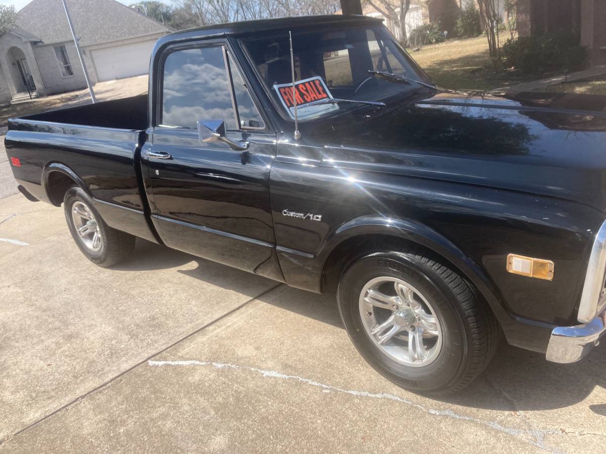 Chevrolet-C10-1972-black-181527-4
