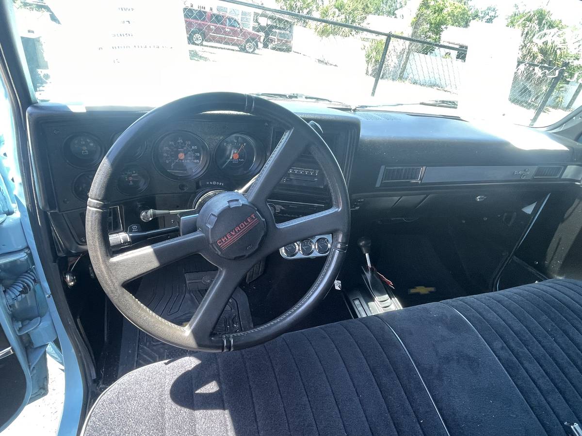 Chevrolet-C10-1986-105294-12