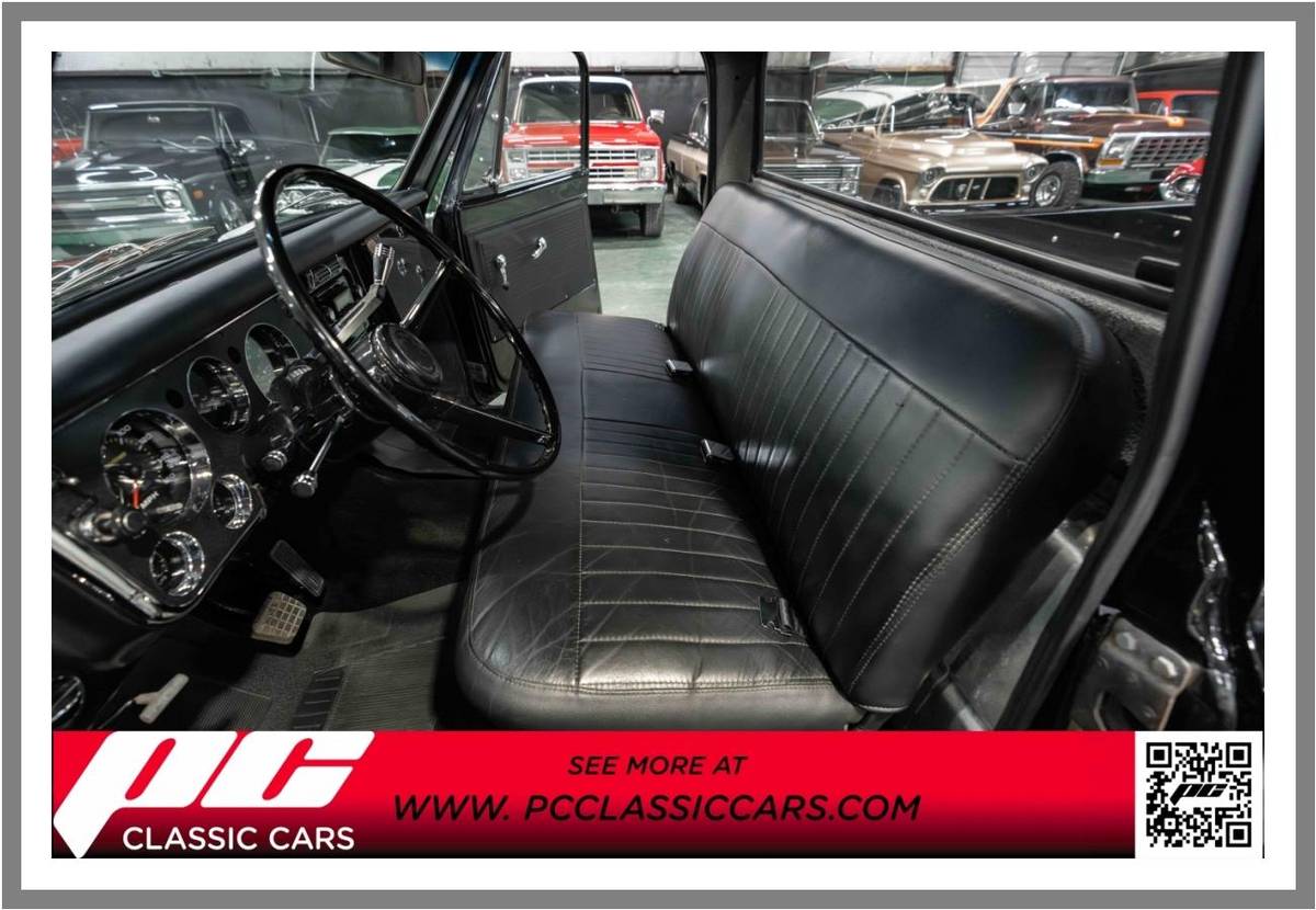 Chevrolet-C10-step-side-1968-black-661-2