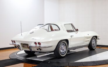 Chevrolet-Corvette-1963-5