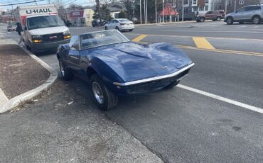 Chevrolet-Corvette-1968-2
