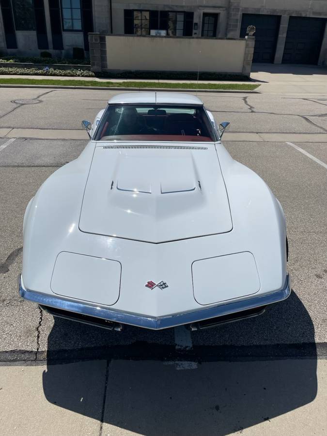 Chevrolet-Corvette-1972-white-6